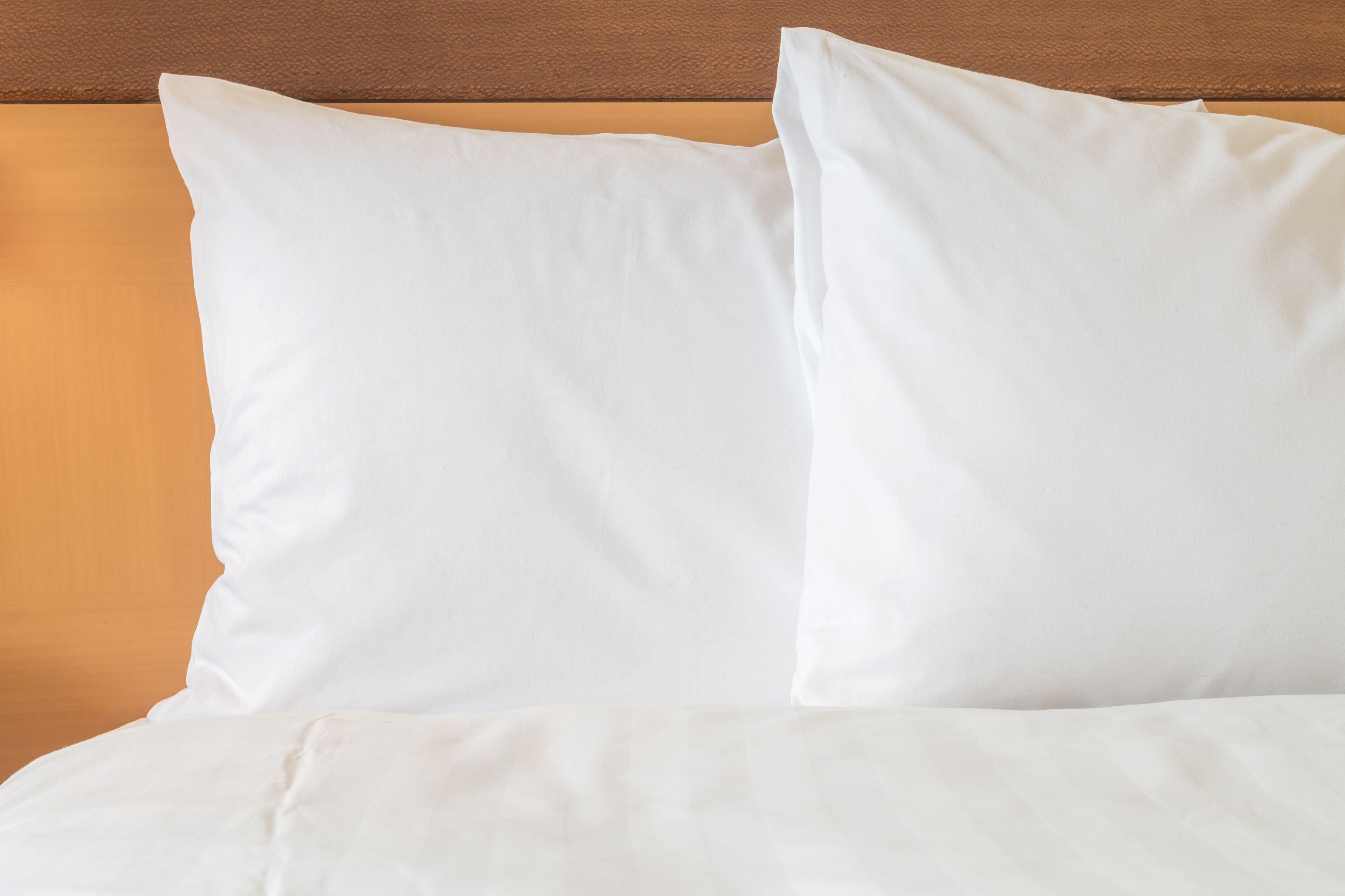 Holiday Inn Express Hotel & Suites Burlington By Ihg Bagian luar foto